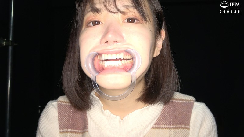 口内観察 【人気女優 琥珀ややチャンの超貴重な歯・口内・のどちんこ観察＆咀嚼】ADOA-085 琥珀やや