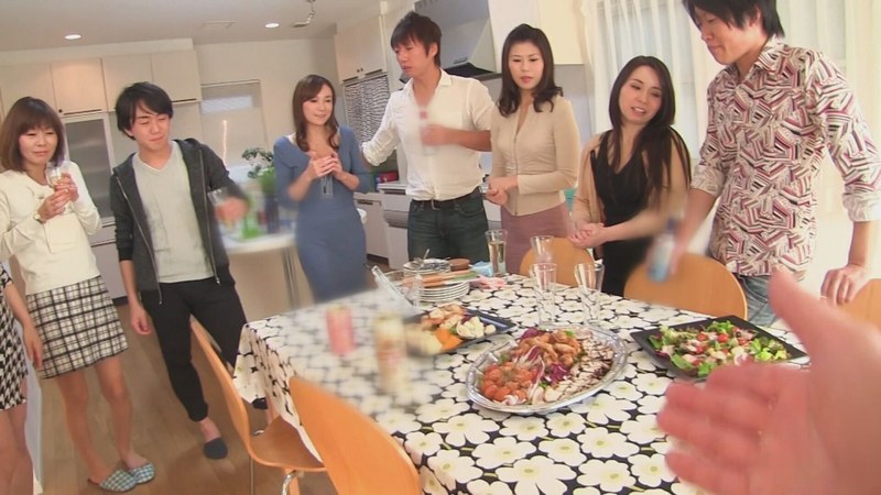 パーティ 【闇落ち40歳主婦の記録】これもコンプラ違反！？不純異性交流パーティを主催した40歳結婚15年ムスコ3人の主婦、意中のセクメンと昼間のNTR不倫