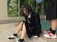 ウェット＆メッシー 卒業前の水掛祭り