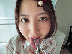 フェチ 【個人撮影】浅桜エリの舌ブラシで「汚舌苔」採取