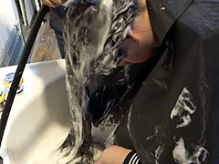 密着 黒髪スーパーロングヘア女子○生 先生と禁断シャンプー