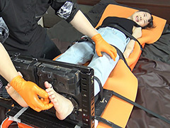 足裏固定 くすぐり初体験の清乃みよりの悶える足裏固定くすぐり3